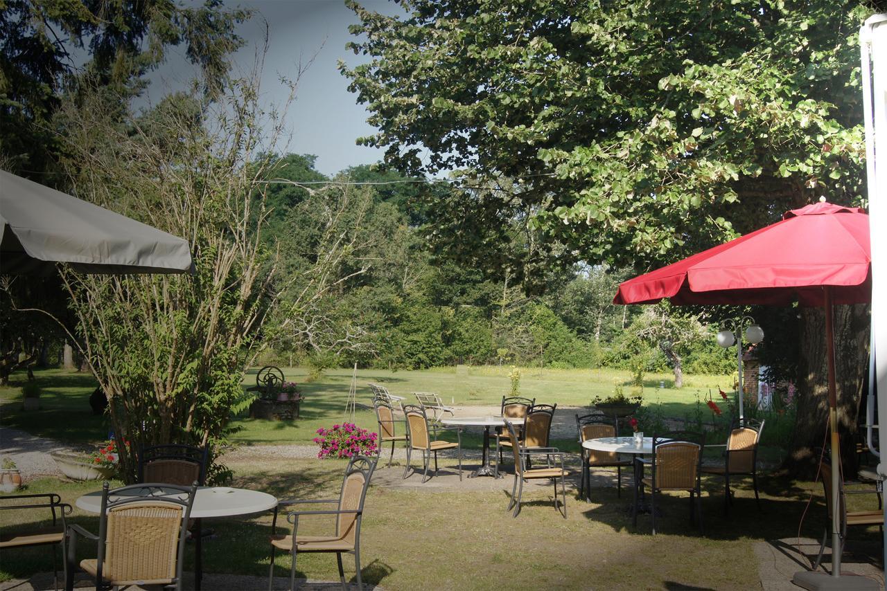 Hotel Restaurant La Sauldraie Salbris Exterior foto